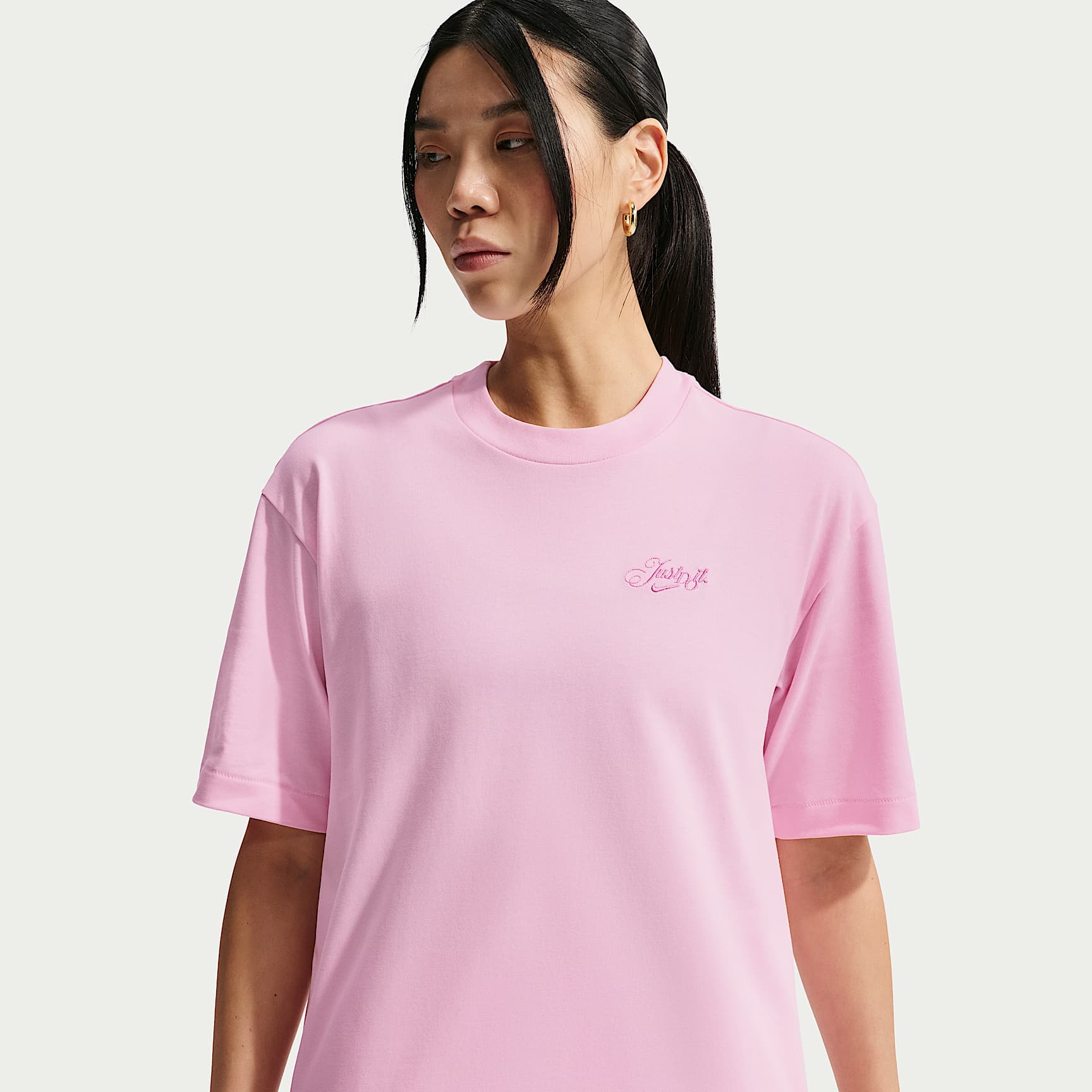 Nike Sportswear Women's Oversized T-Shirt. Nike ID
